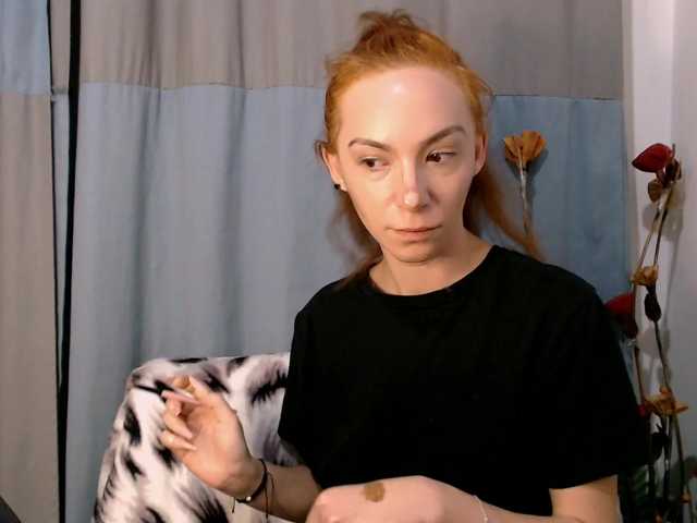bellaqueen0701's BongaCams show and profile