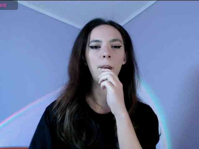 bellaqueen0701 webcam