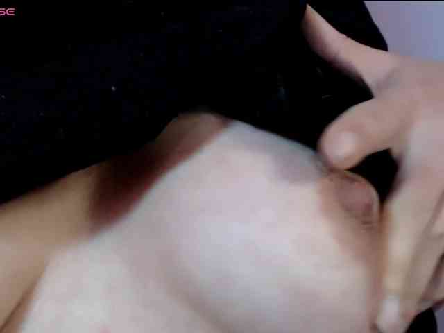bellaqueen0701 webcam