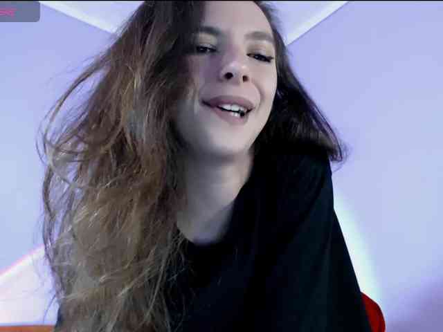 bellaqueen0701 webcam
