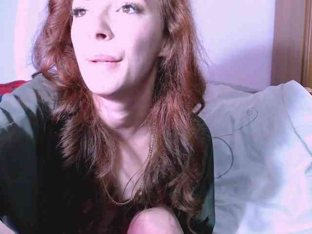 bellaqueen0701 webcam