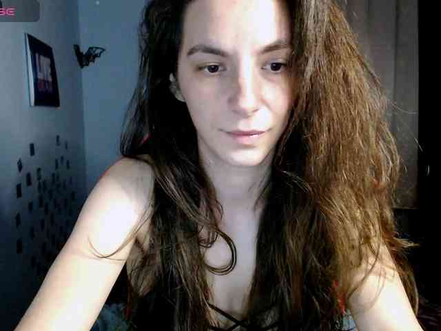 bellaqueen0701 webcam