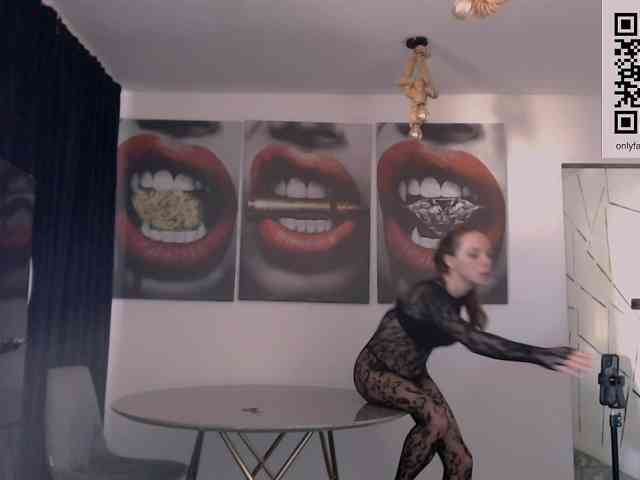 bellaqueen0701 webcam