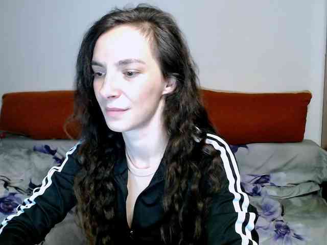 bellaqueen0701 webcam