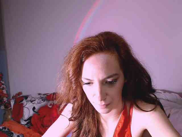 bellaqueen0701 webcam