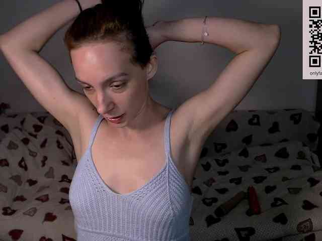 bellaqueen0701 webcam