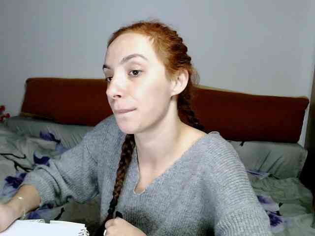 bellaqueen0701 webcam