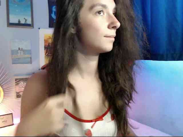 bellaqueen0701 webcam
