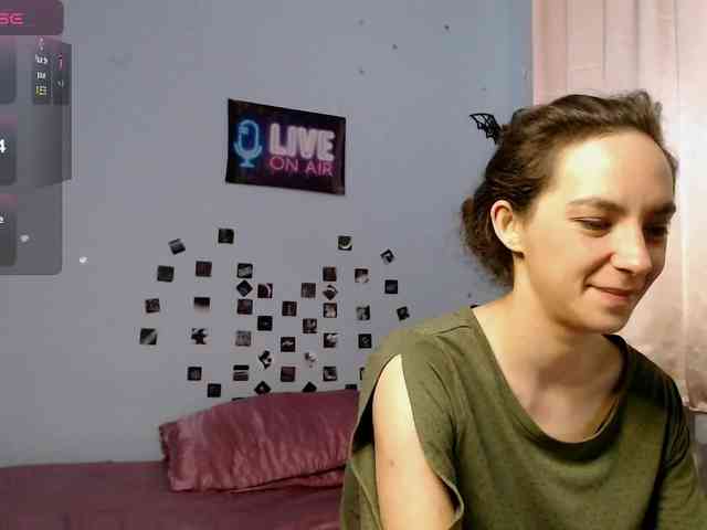 bellaqueen0701 webcam