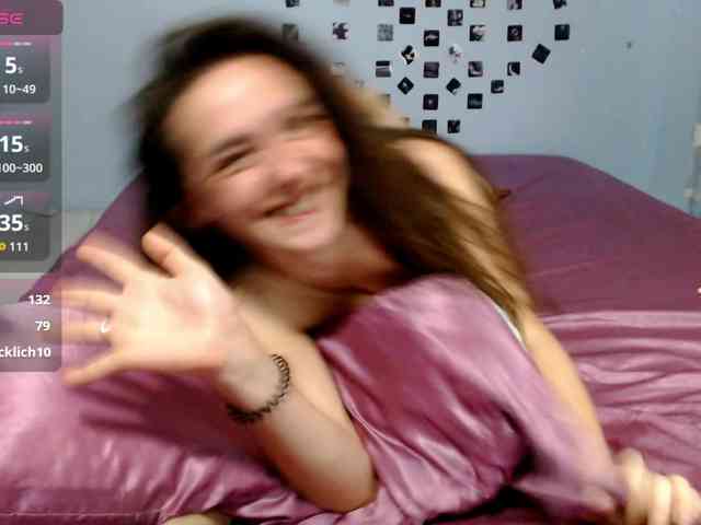 bellaqueen0701 webcam