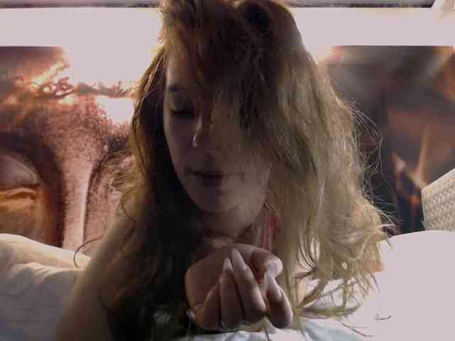 bellaqueen0701 webcam