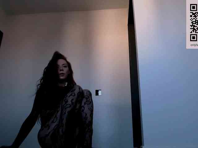 bellaqueen0701 webcam