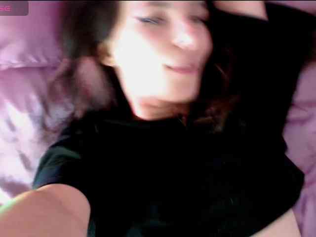 bellaqueen0701 webcam