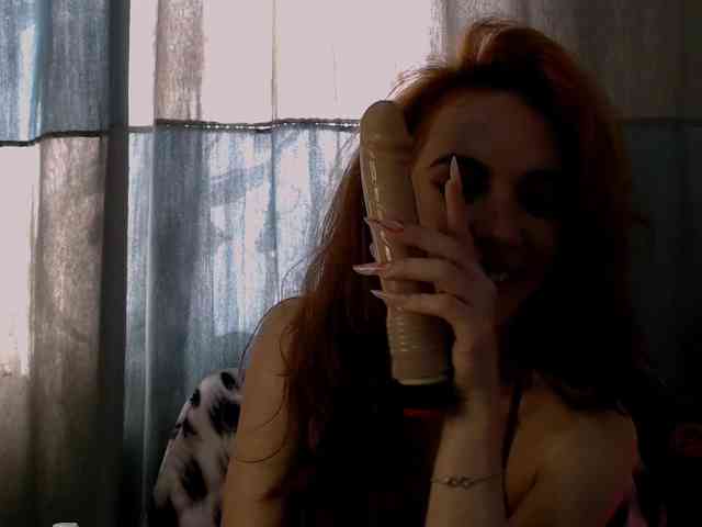 bellaqueen0701 webcam