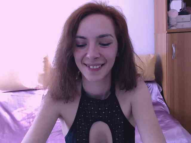bellaqueen0701 webcam
