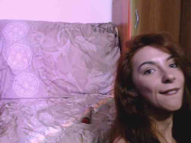 bellaqueen0701 webcam