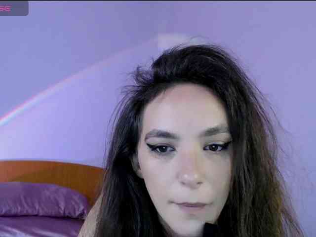 bellaqueen0701 webcam