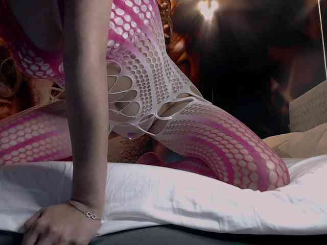 bellaqueen0701 webcam