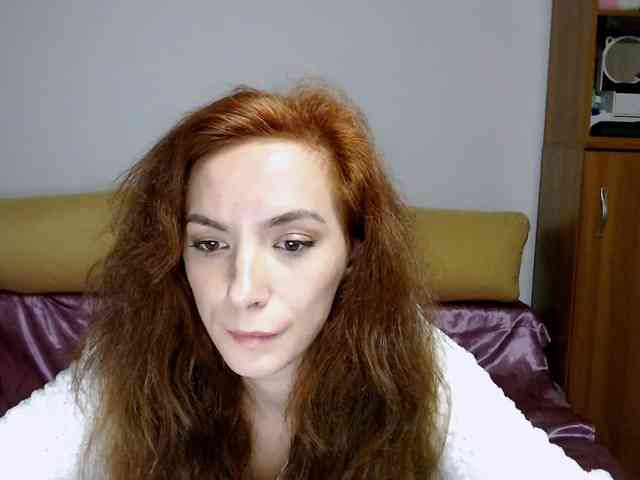 bellaqueen0701 webcam