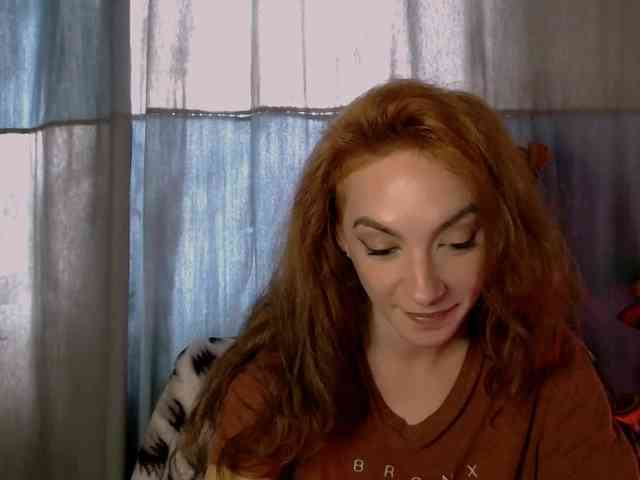 bellaqueen0701 webcam