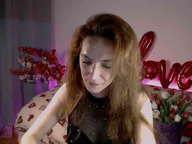 bellaqueen0701 webcam