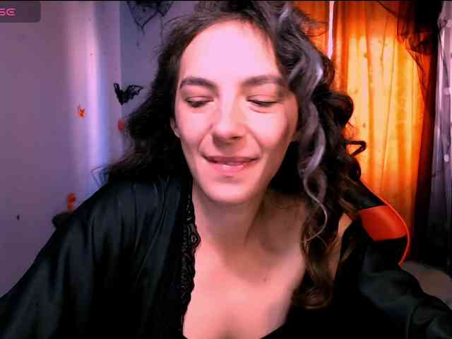 bellaqueen0701 webcam