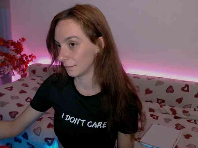 bellaqueen0701 webcam