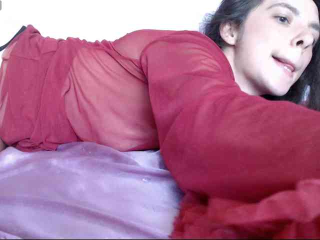 bellaqueen0701 webcam