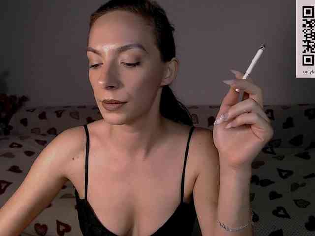 bellaqueen0701 webcam