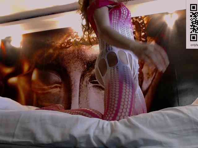 bellaqueen0701 webcam