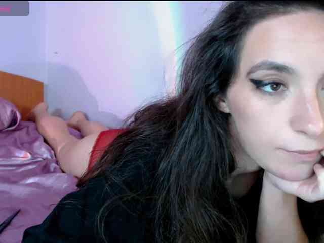 bellaqueen0701 webcam