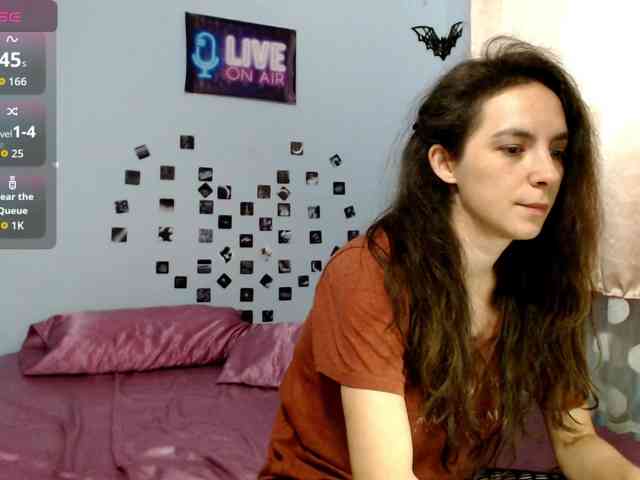 bellaqueen0701 webcam