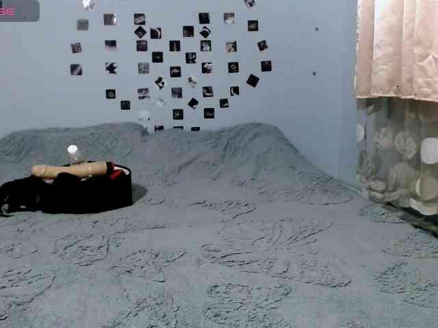 bellaqueen0701 webcam