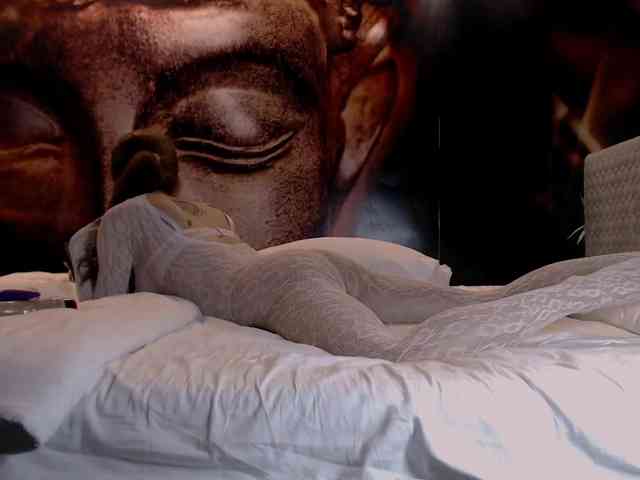 bellaqueen0701 webcam