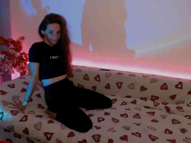 bellaqueen0701 webcam