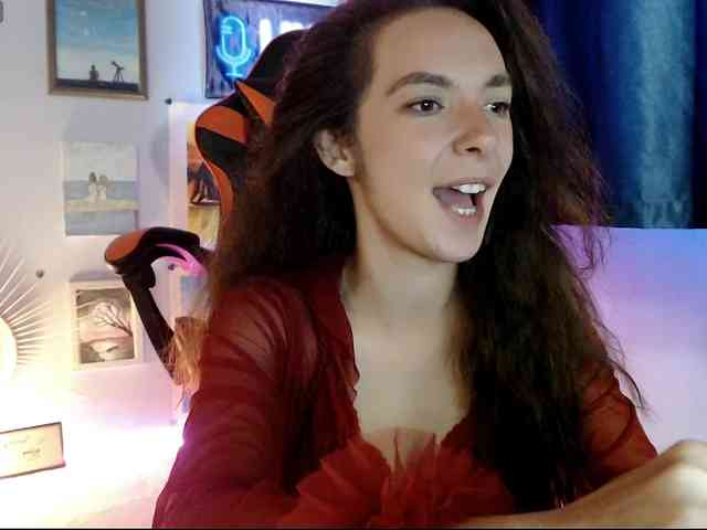 bellaqueen0701 webcam