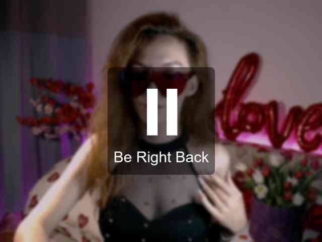 bellaqueen0701 webcam