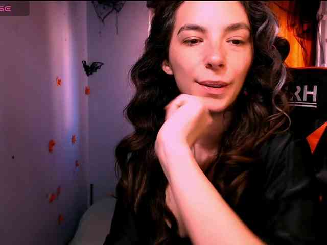 bellaqueen0701 webcam