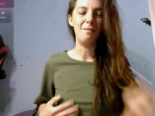 bellaqueen0701 webcam