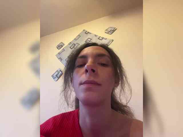 bellaqueen0701 webcam