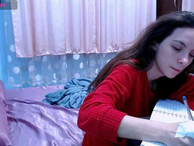 bellaqueen0701 webcam