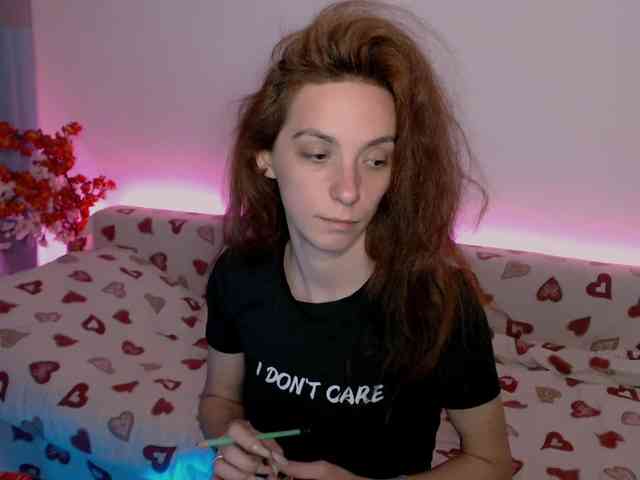 bellaqueen0701 webcam