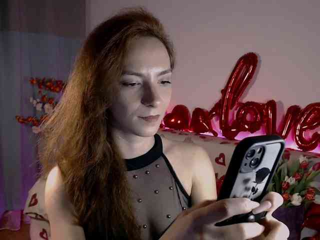 bellaqueen0701 webcam