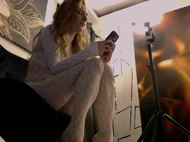 bellaqueen0701 webcam