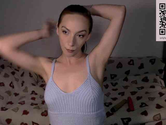 bellaqueen0701 webcam