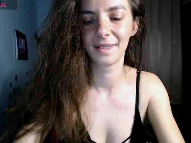 bellaqueen0701 webcam