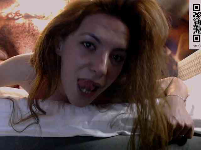 bellaqueen0701 webcam