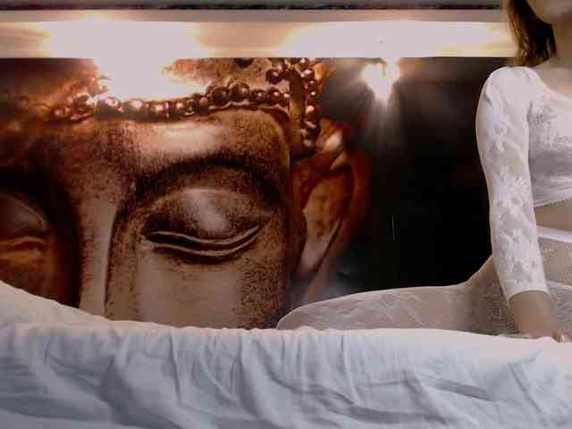 bellaqueen0701 webcam