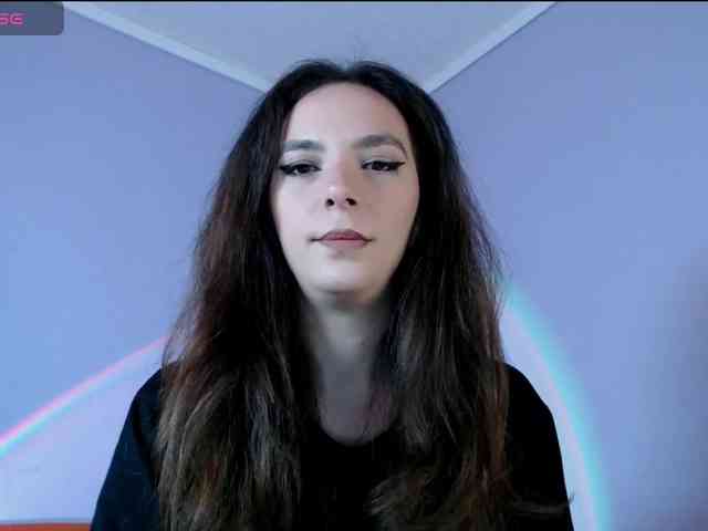 bellaqueen0701 webcam