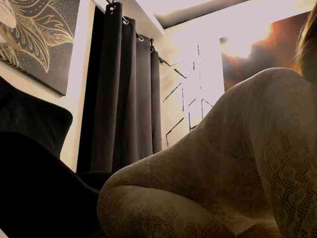 bellaqueen0701 webcam